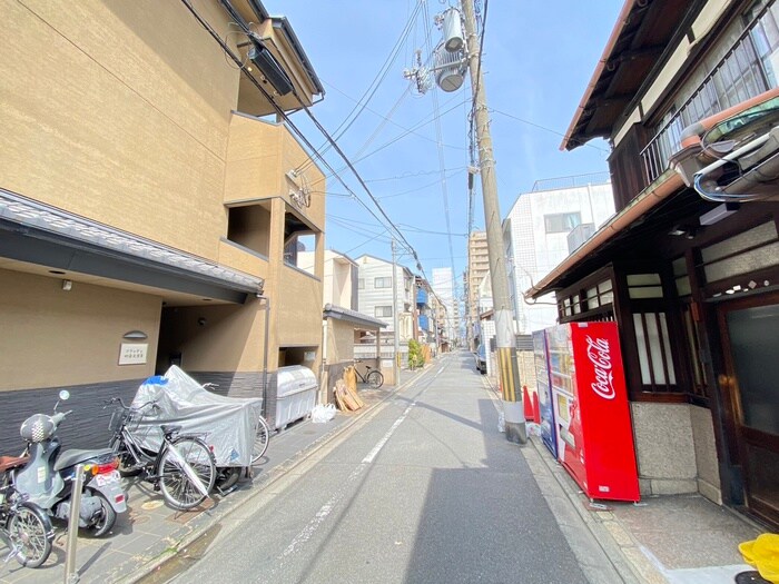 物件外観写真6　(周辺環境)