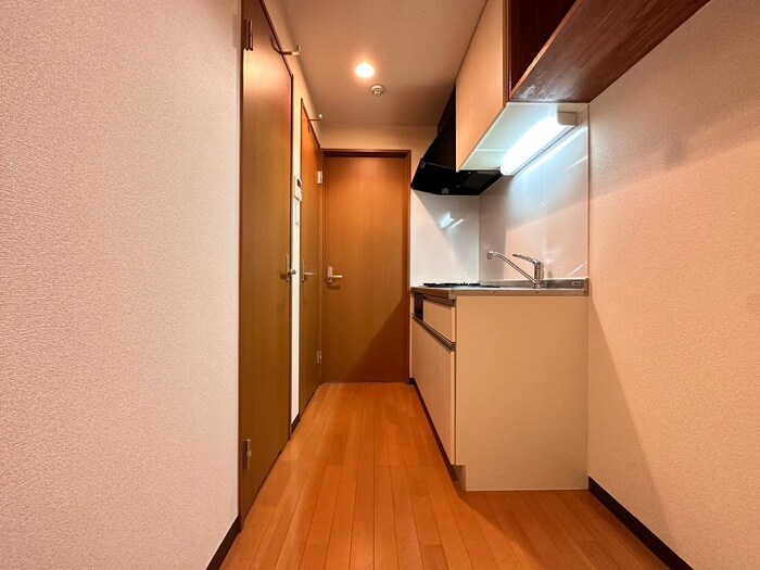 物件内観写真10　(玄関)