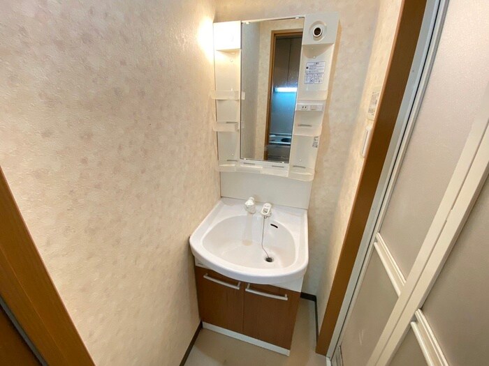 物件内観写真11　(洗面)