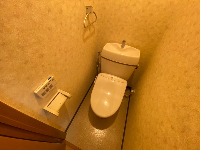 物件内観写真13　(トイレ)