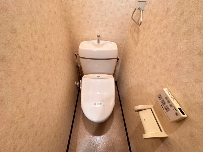 物件内観写真15　(トイレ)