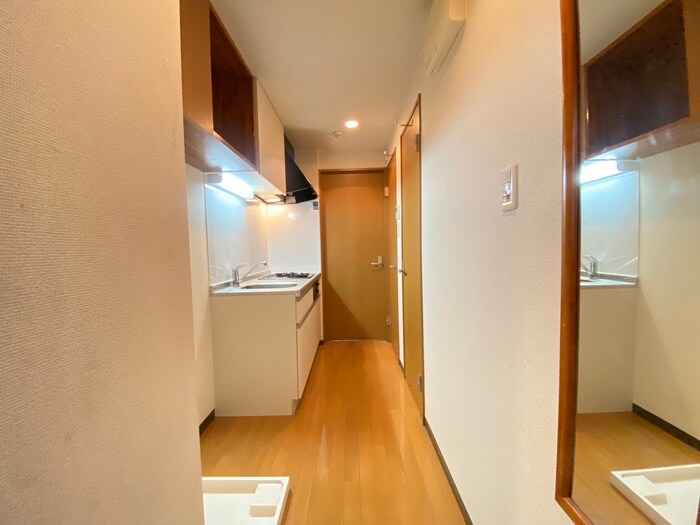 物件内観写真16　(廊下)