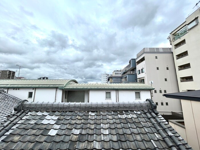 物件内観写真17　(室内からの展望)