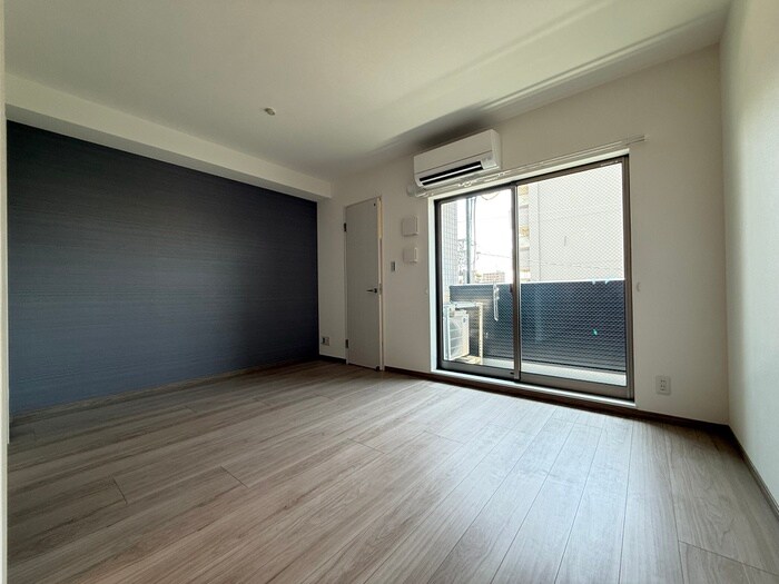 物件内観写真3　(居室)