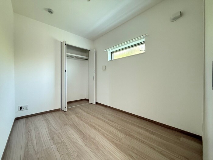 物件内観写真4　(居室)