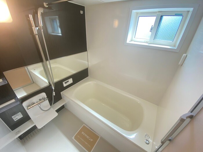 物件内観写真13　(バス／シャワールーム等)