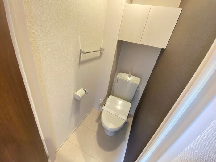 物件内観写真14　(トイレ)