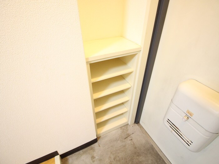 物件内観写真21　(玄関)