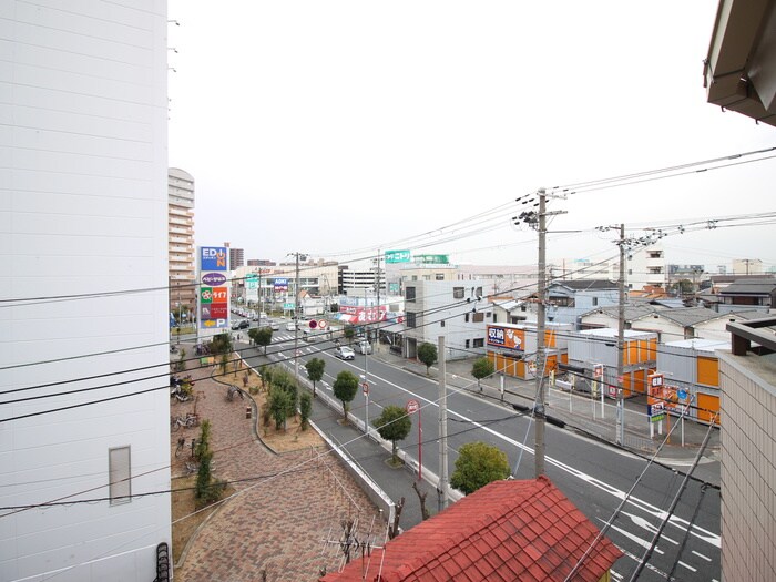 物件内観写真22　(室内からの展望)