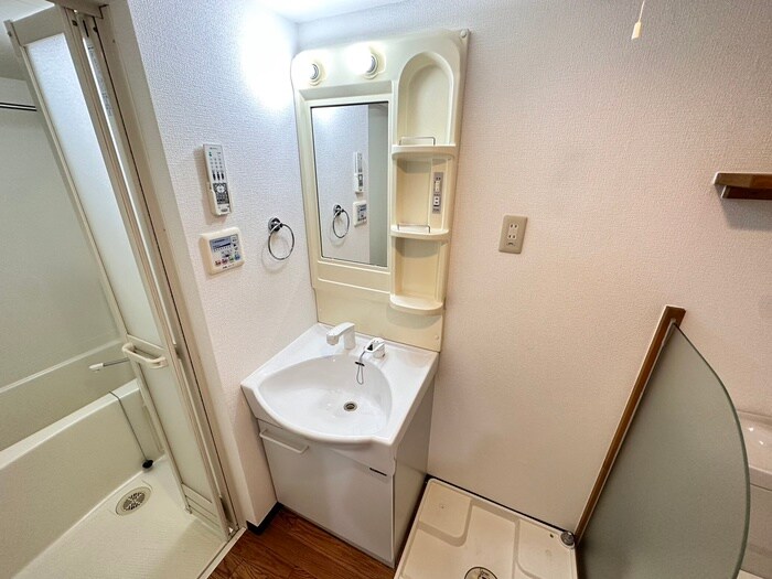 物件内観写真14　(洗面)