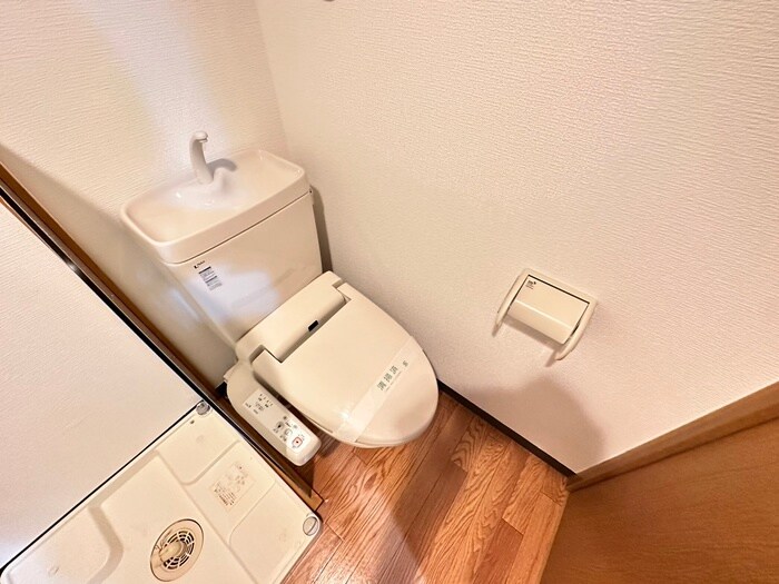 物件内観写真15　(トイレ)