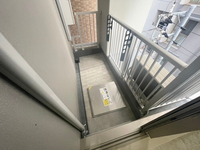 物件内観写真16　(ベランダ・バルコニー)