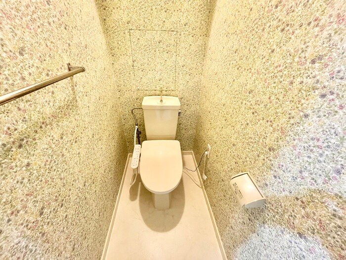 物件内観写真14　(トイレ)