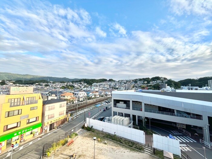 物件内観写真22　(室内からの展望)