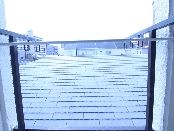 物件内観写真18　(室内からの展望)