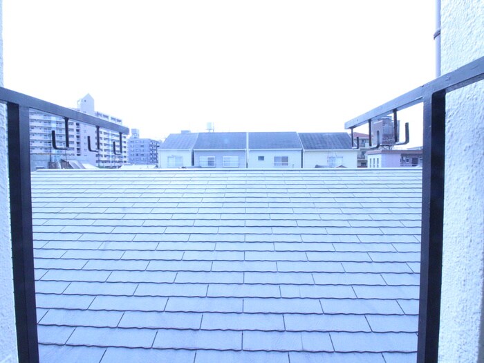 物件内観写真20　(室内からの展望)