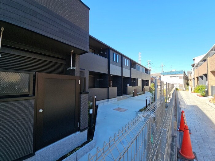 物件外観写真2　(外観写真)