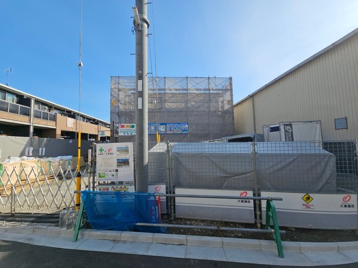 物件外観写真5　(建築中)