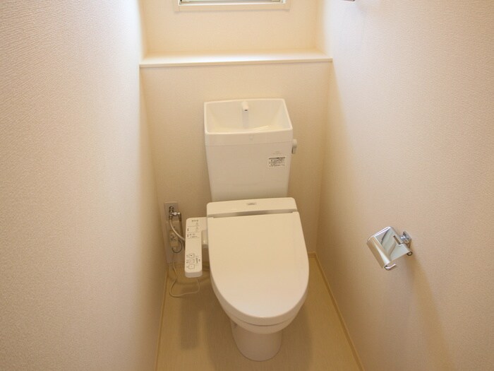 物件内観写真11　(トイレ)