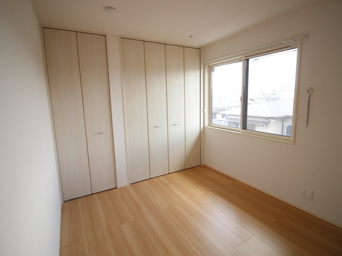 物件内観写真13　(居室)