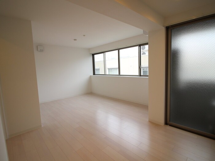 物件内観写真4　(居室)