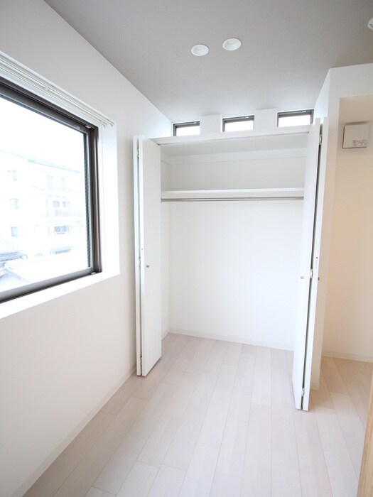 物件内観写真9　(収納)