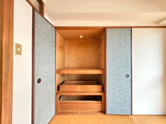 物件内観写真18　(収納)