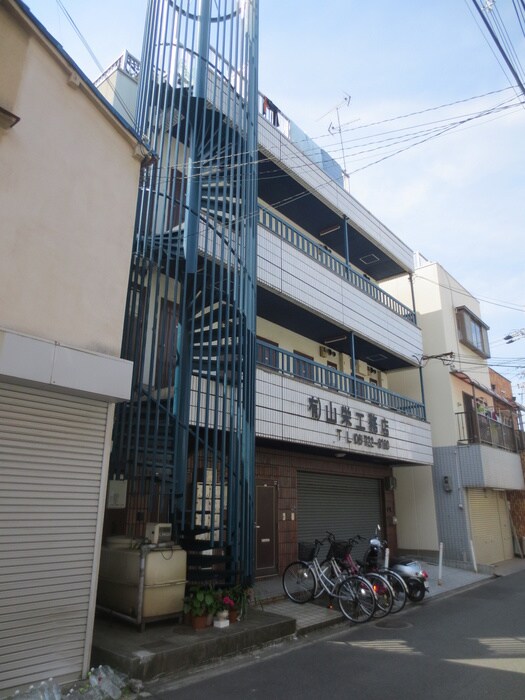 物件外観写真3　(外観写真)