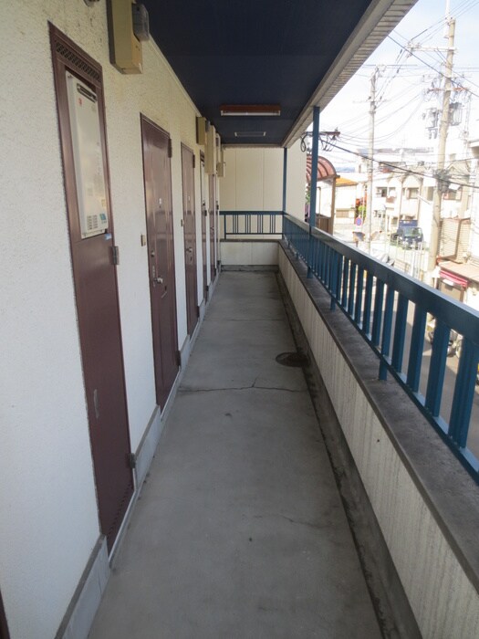 物件内観写真11　(廊下)