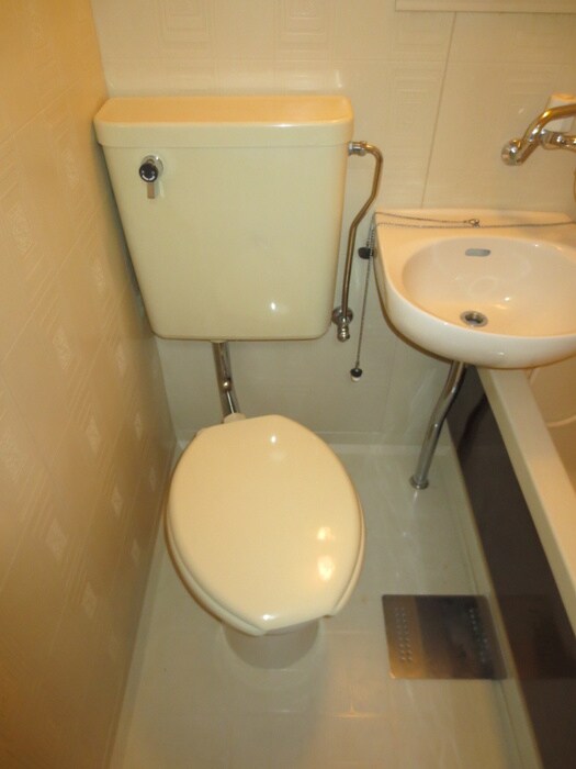 物件内観写真12　(トイレ)