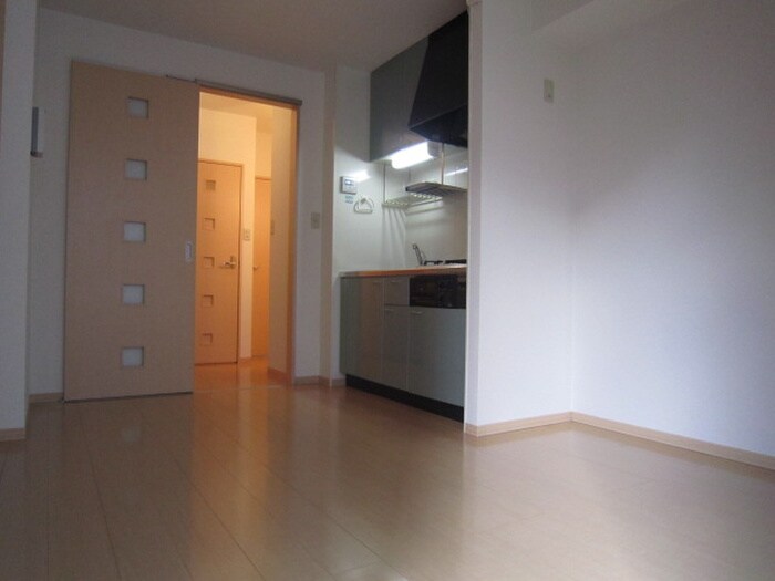 物件内観写真8　(廊下)