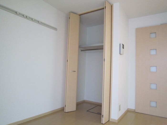 物件内観写真10　(収納)