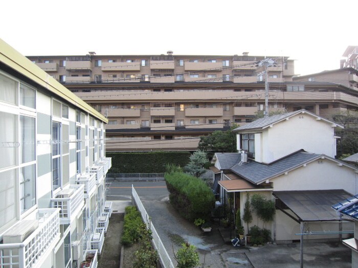 物件内観写真16　(室内からの展望)