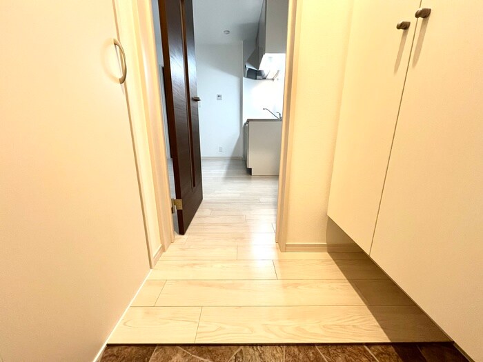 物件内観写真18　(廊下)