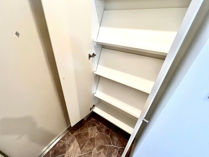 物件内観写真19　(靴箱)