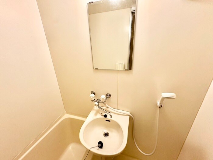 物件内観写真9　(洗面)