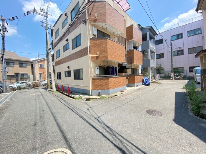 物件外観写真6　(周辺環境)