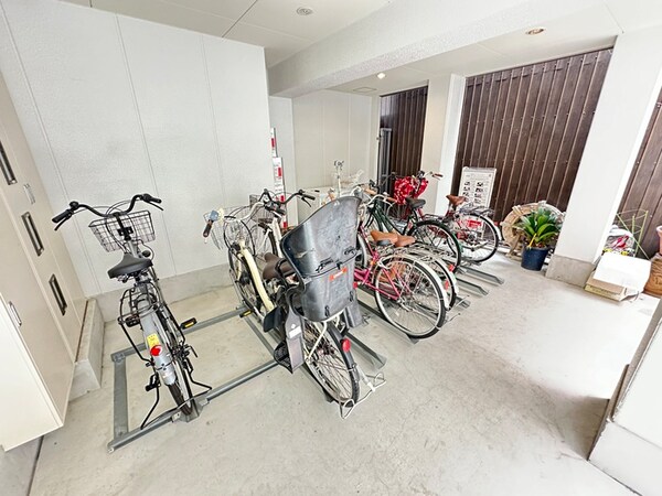 駐輪場