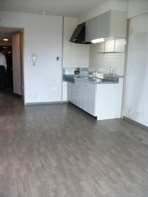 物件内観写真4　(居室)