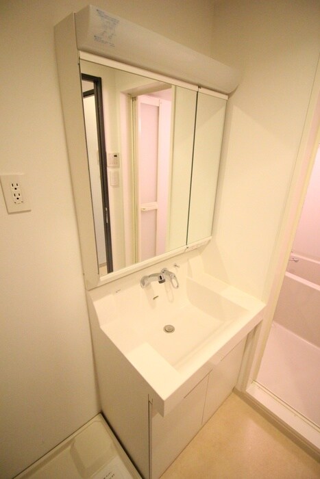 物件内観写真10　(洗面)