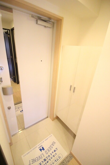 物件内観写真15　(玄関)