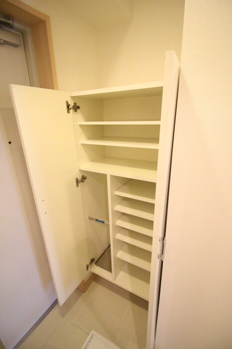 物件内観写真17　(靴箱)