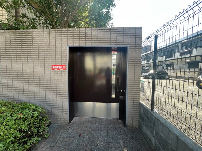 物件外観写真4　(建物設備)