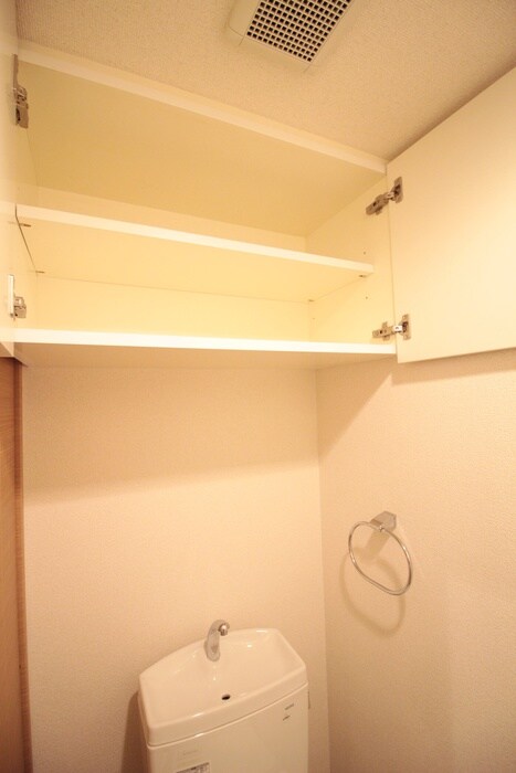 物件内観写真18　(収納)