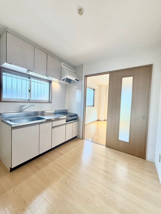 物件内観写真9　(居室)