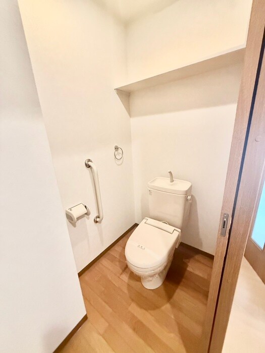 物件内観写真13　(トイレ)