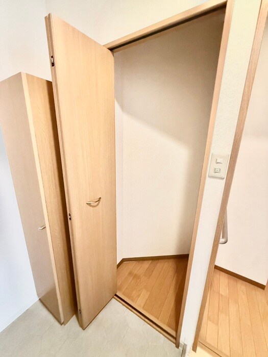 物件内観写真16　(収納)