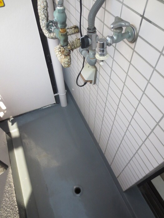 物件内観写真14　(洗濯機置場)