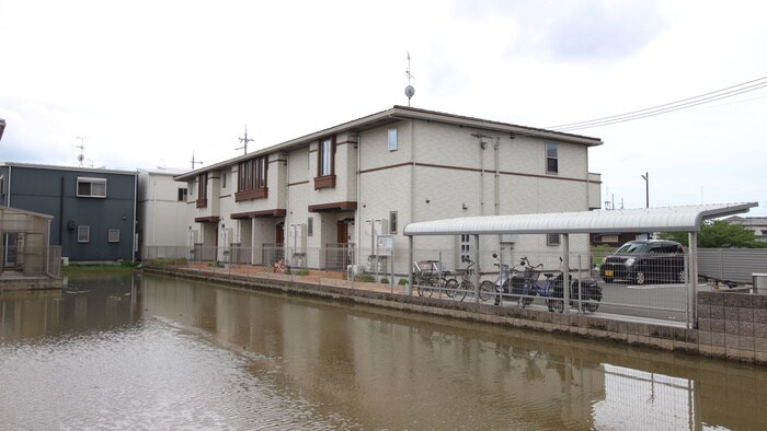 物件外観写真6　(外観写真)