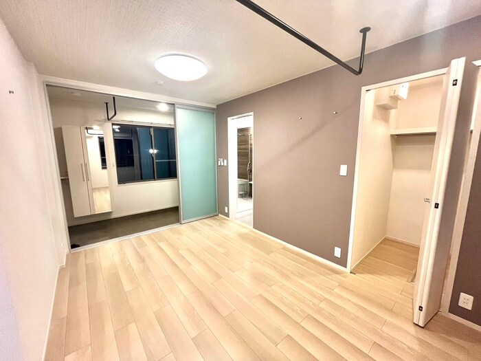 物件内観写真8　(居室)